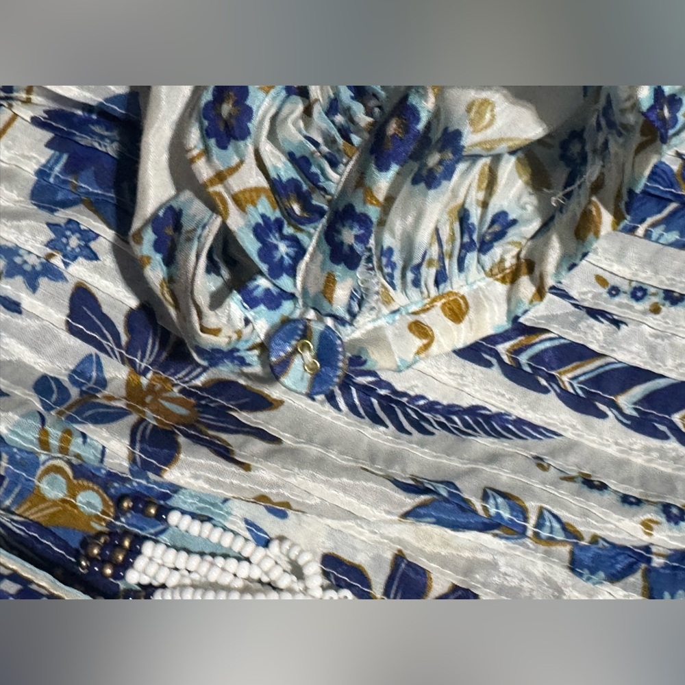 FARM Rio Blue & White Floral Embroidered Peasant Blouse - Picture 4 of 12